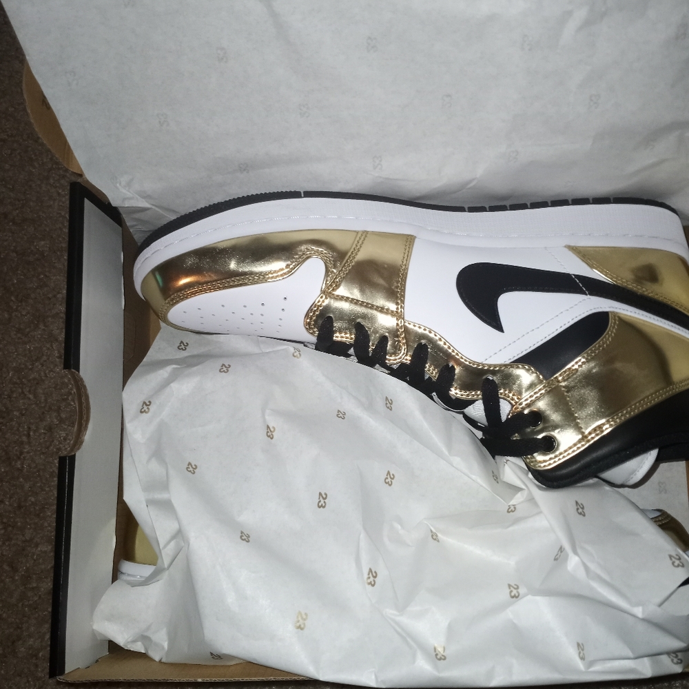 Jordans - Picture 7 of 16